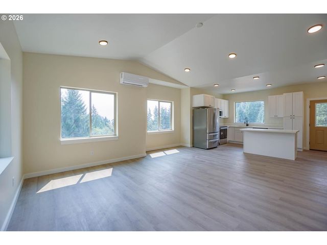 324 CHAMPION Rd, Kalama, WA 98625