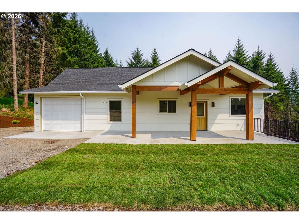 324 CHAMPION Rd, Kalama, WA 98625
