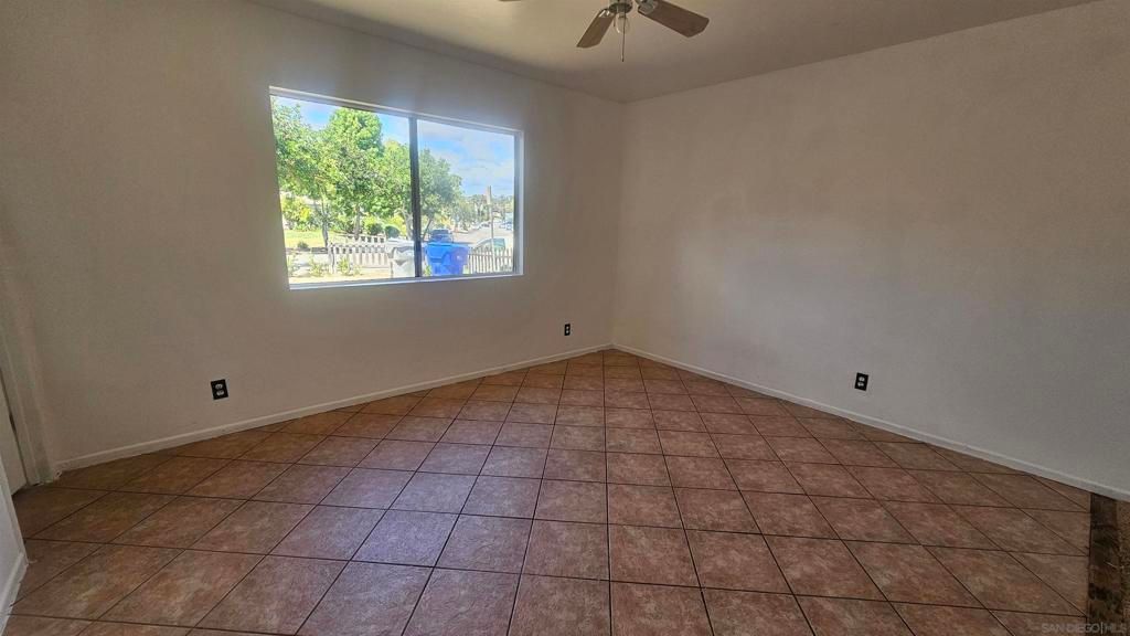 Image 10 of property listing at 141 Polk, Oceanside, CA 92057
