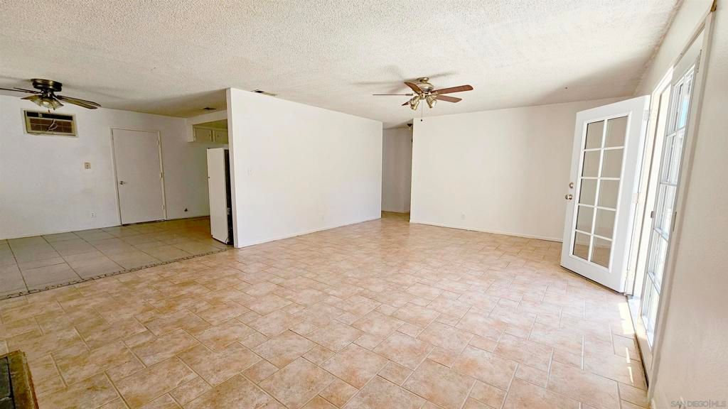 Image 3 of property listing at 141 Polk, Oceanside, CA 92057