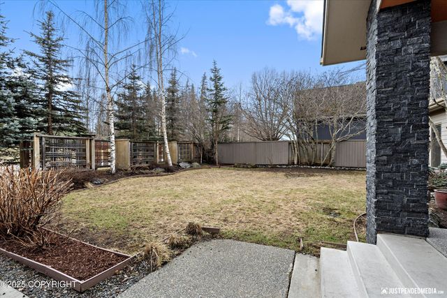2512 Forest Park Drive, Anchorage, AK 99517