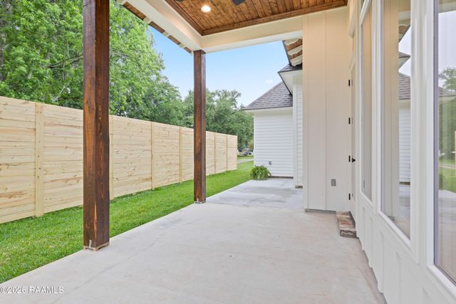 207 Porch View Drive, Lafayette, LA 70508