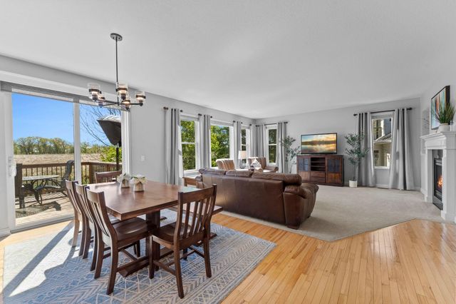 936 Inspiration Parkway S, Bayport, MN 55003