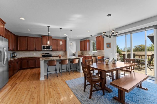 936 Inspiration Parkway S, Bayport, MN 55003