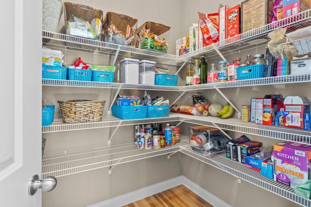 936 Inspiration Parkway S, Bayport, MN 55003