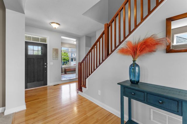 936 Inspiration Parkway S, Bayport, MN 55003