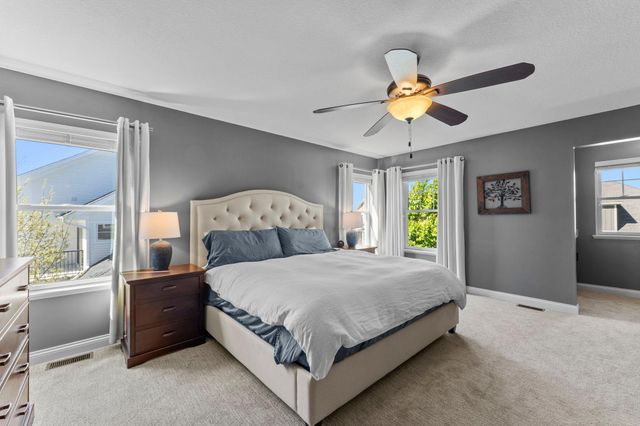 936 Inspiration Parkway S, Bayport, MN 55003
