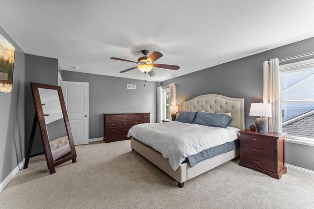 936 Inspiration Parkway S, Bayport, MN 55003