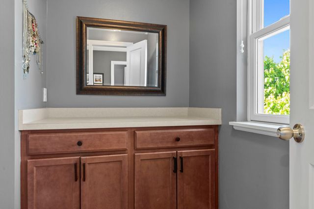 936 Inspiration Parkway S, Bayport, MN 55003