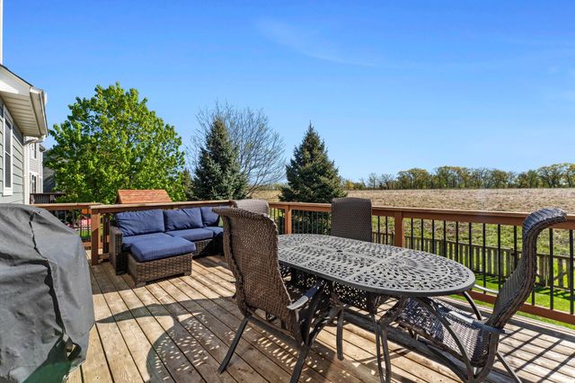 936 Inspiration Parkway S, Bayport, MN 55003