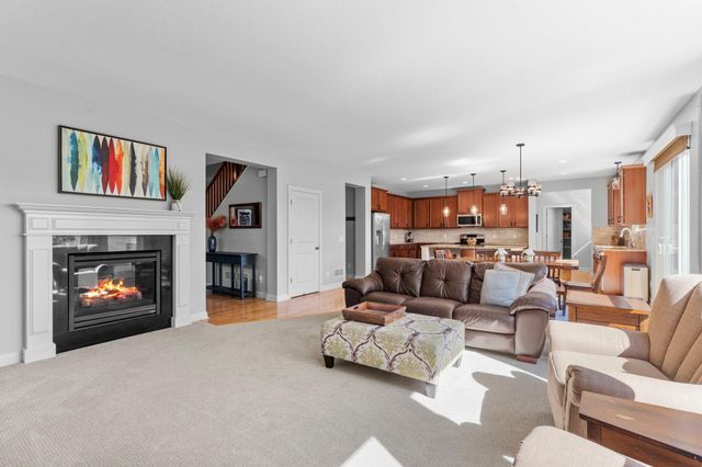 936 Inspiration Parkway S, Bayport, MN 55003