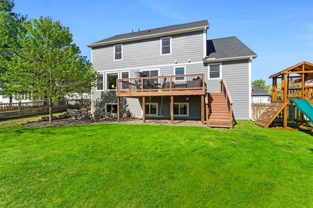 936 Inspiration Parkway S, Bayport, MN 55003