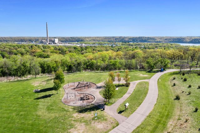 936 Inspiration Parkway S, Bayport, MN 55003