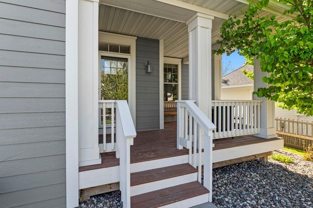 936 Inspiration Parkway S, Bayport, MN 55003