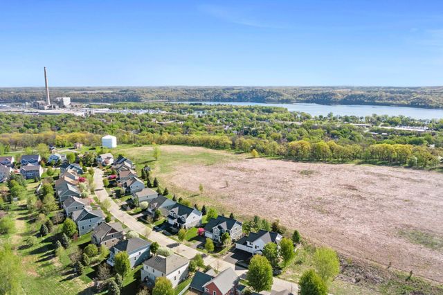 936 Inspiration Parkway S, Bayport, MN 55003
