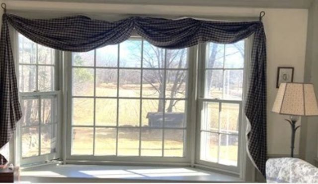 17 South Main St, Petersham, MA 01366