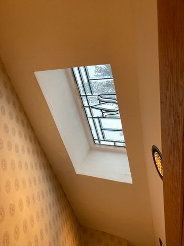 17 South Main St, Petersham, MA 01366