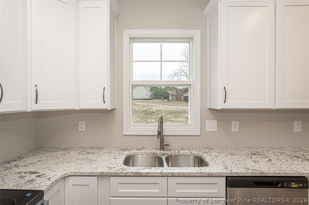 1505 Stonewood Drive, Fayetteville, NC 28306 — photo 23