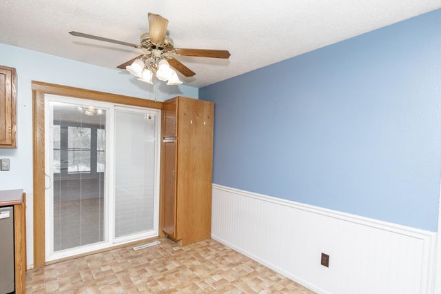 526 3rd Avenue NW, West Fargo, ND 58078