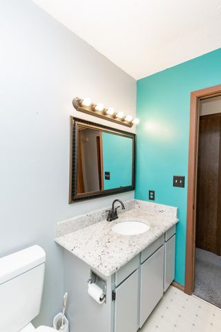 526 3rd Avenue NW, West Fargo, ND 58078