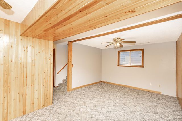 526 3rd Avenue NW, West Fargo, ND 58078