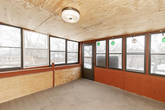 526 3rd Avenue NW, West Fargo, ND 58078