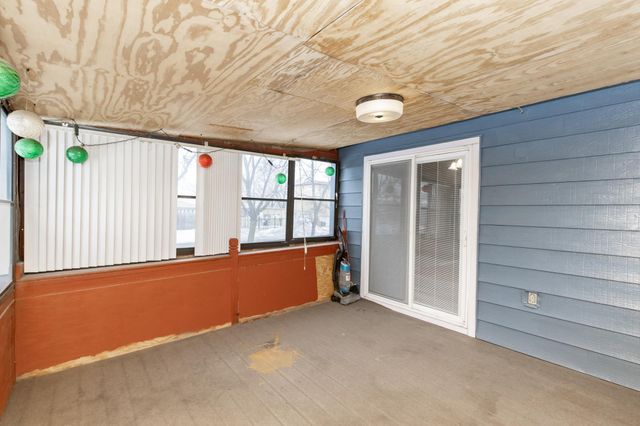 526 3rd Avenue NW, West Fargo, ND 58078