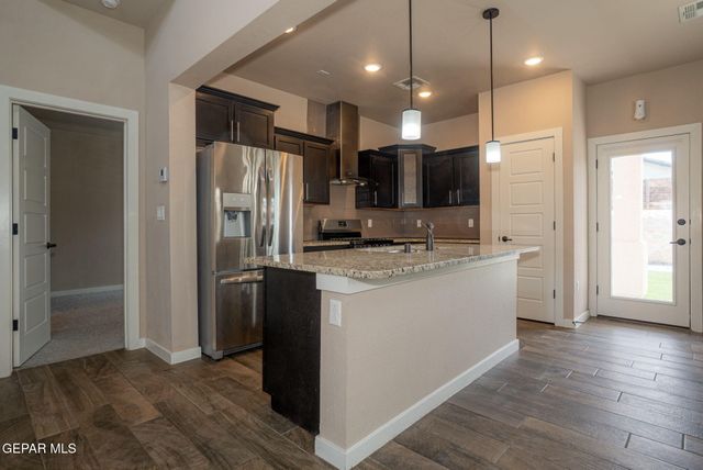 234 NOTTS Way, El Paso, TX 79928