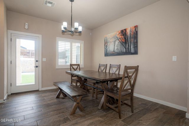 234 NOTTS Way, El Paso, TX 79928