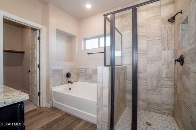 234 NOTTS Way, El Paso, TX 79928