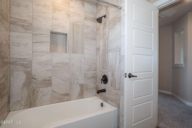 234 NOTTS Way, El Paso, TX 79928