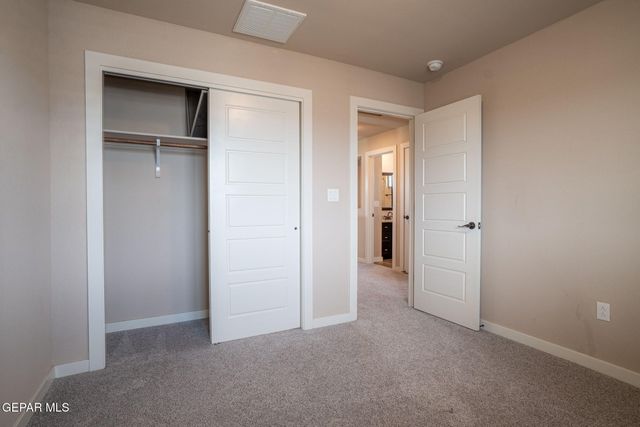 234 NOTTS Way, El Paso, TX 79928