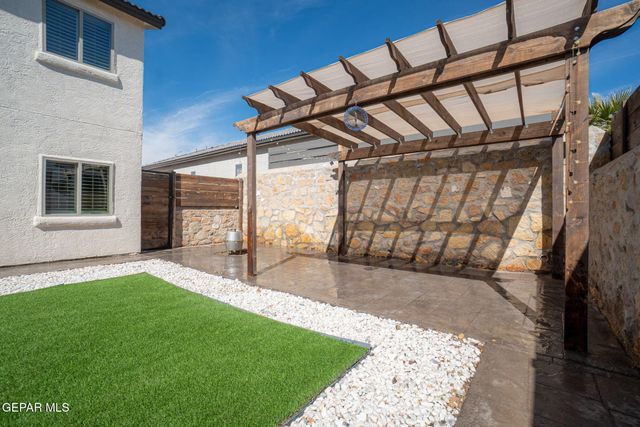 234 NOTTS Way, El Paso, TX 79928