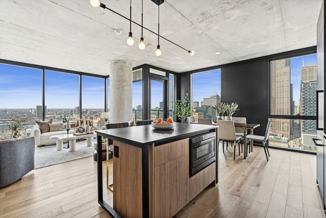 234 W Polk Street 2802, Chicago, IL 60607