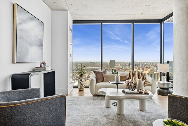 234 W Polk Street 2802, Chicago, IL 60607