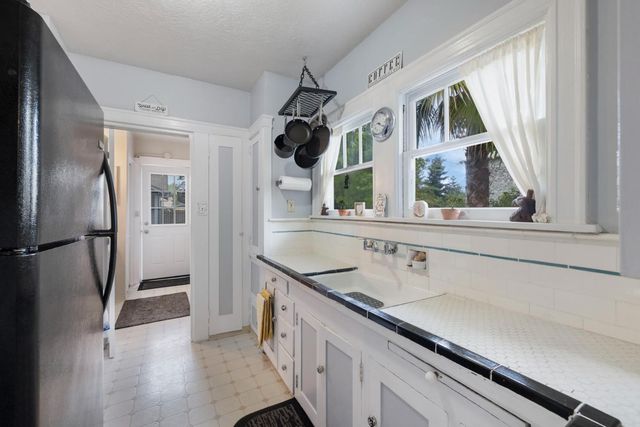 18739 Lilac St, Woodbridge, CA 95258