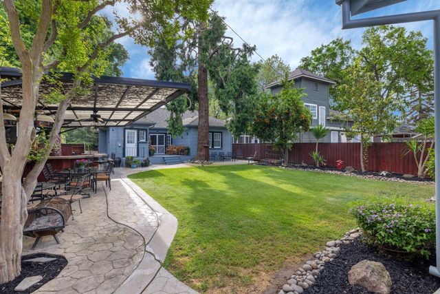 18739 Lilac St, Woodbridge, CA 95258