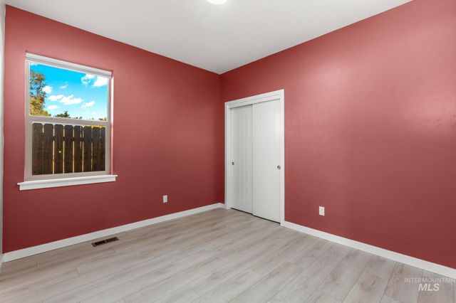 3132 S Annett Ave, Boise, ID 83705