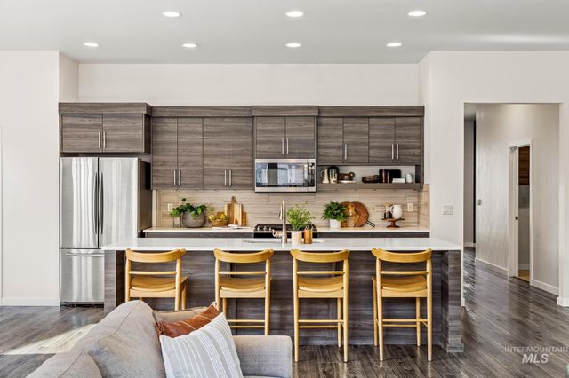 3132 S Annett Ave, Boise, ID 83705