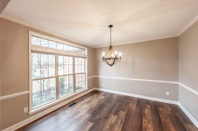 1133 Inneswood Dr, Gallatin, TN 37066