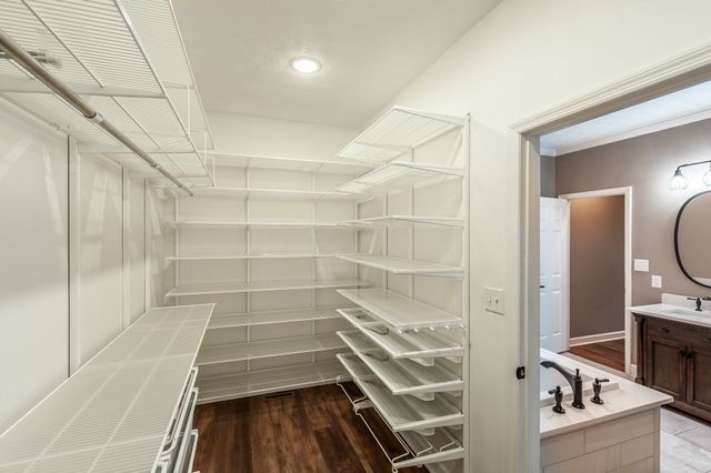 1133 Inneswood Dr, Gallatin, TN 37066