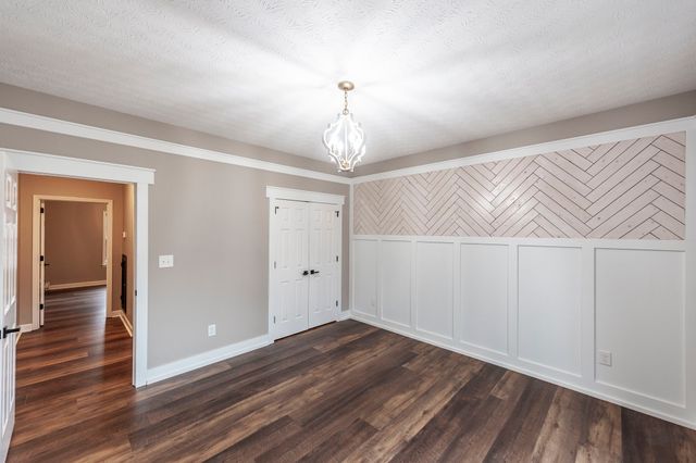 1133 Inneswood Dr, Gallatin, TN 37066