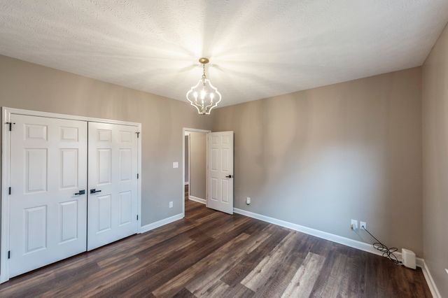 1133 Inneswood Dr, Gallatin, TN 37066