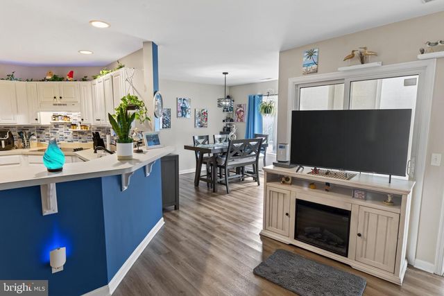 395 LAKESIDE DR, Lewes, DE 19958