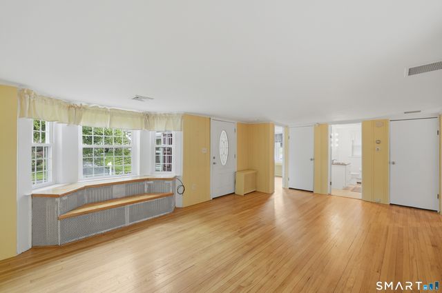 281 East Street, Wolcott, CT 06716