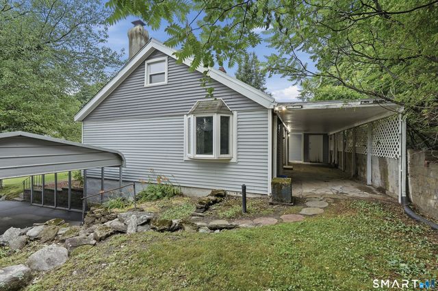 281 East Street, Wolcott, CT 06716