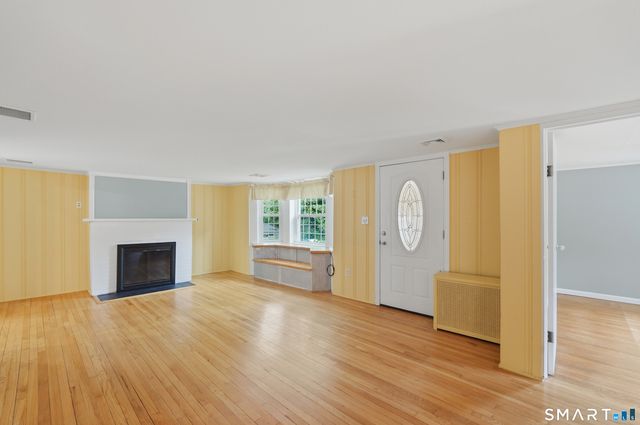 281 East Street, Wolcott, CT 06716