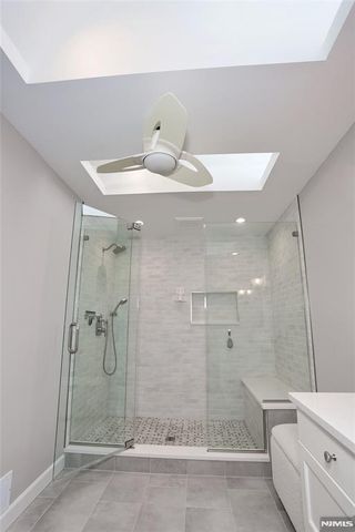 30 Reagan Way 530A, Twp Of Washington, NJ 07676