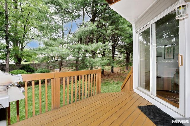 30 Reagan Way 530A, Twp Of Washington, NJ 07676