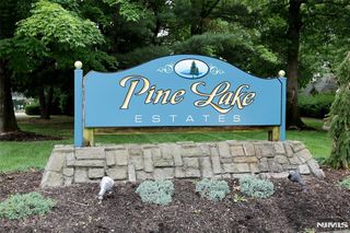 30 Reagan Way 530A, Twp Of Washington, NJ 07676